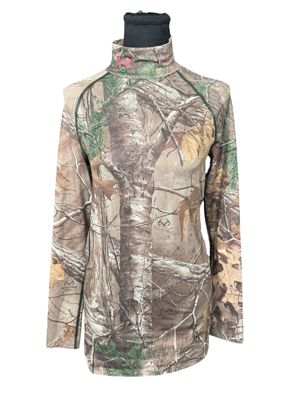 Under Armour ColdGear Realtree Camo Mock Neck Hunting Base Layer Top Women’s M